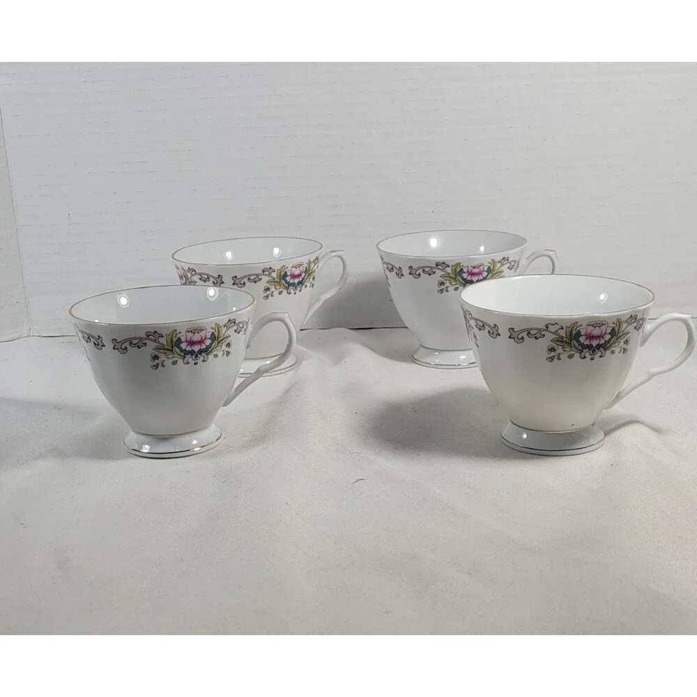 Vintage Yong Sheng Lotus Flower Tea Cups & Saucers Set of 4 Gold Trim 1970s
